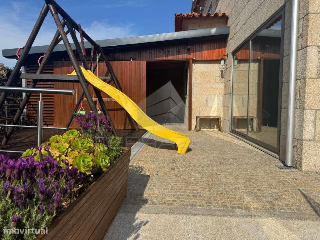 MORADIA V4 COM PISCINA - VILA NOVA DE FAMALICÃO-12