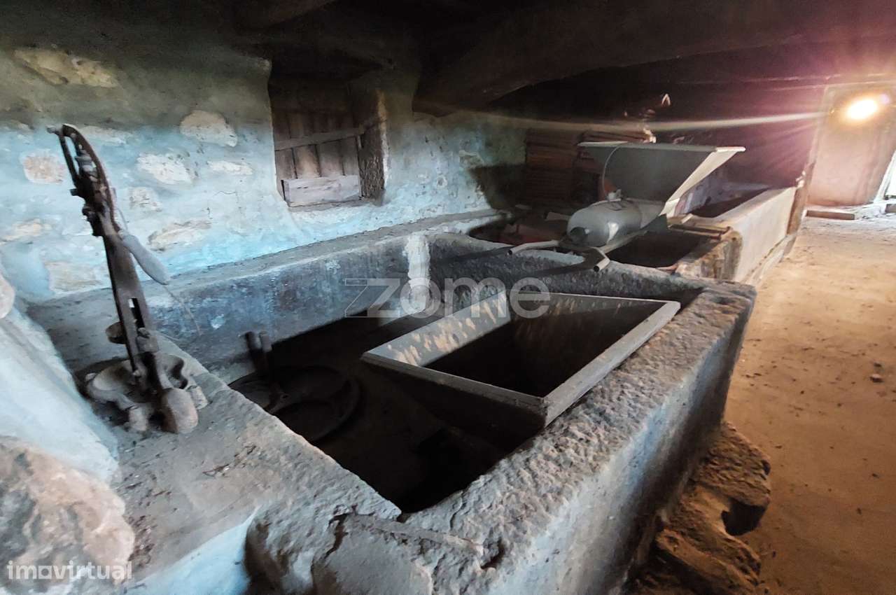 Quinta T4 com Terreno de 1.800 m² em Nogueira do Cravo-26