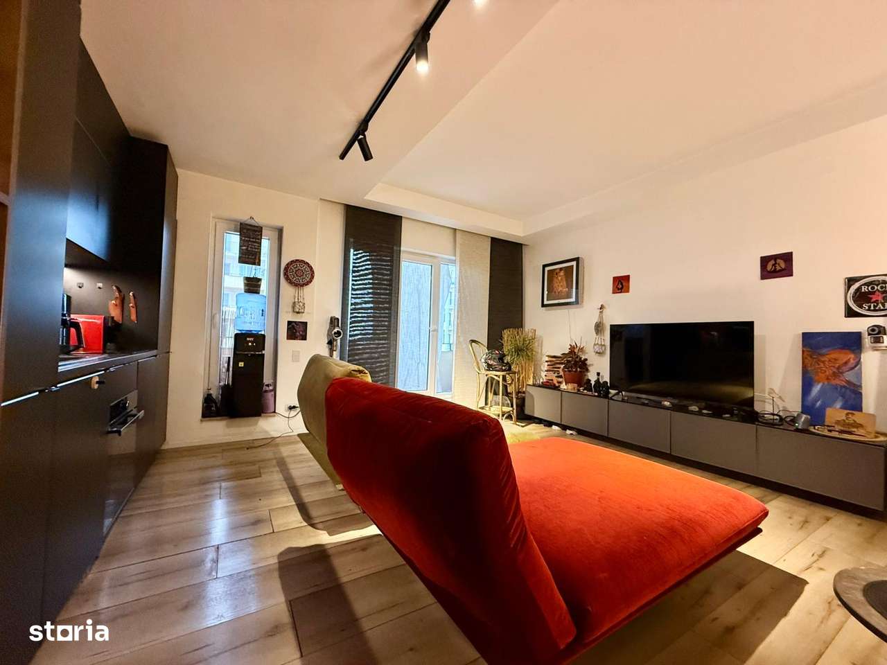 COSMOPOLIS - Apartament 2 camere, vedere piscina-5