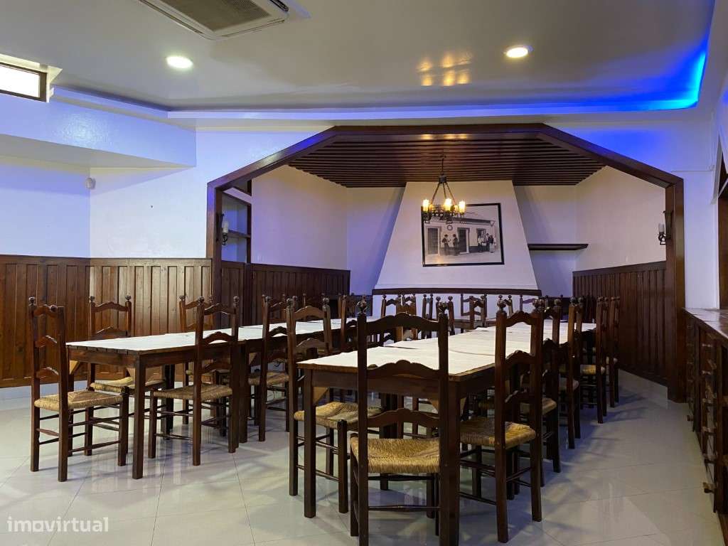 PRÉDIO COM RESTAURANTE + T4 | RENTABILIDADE ELEVADA | PRONTO A EXPL... - Grande imagem: 4/56