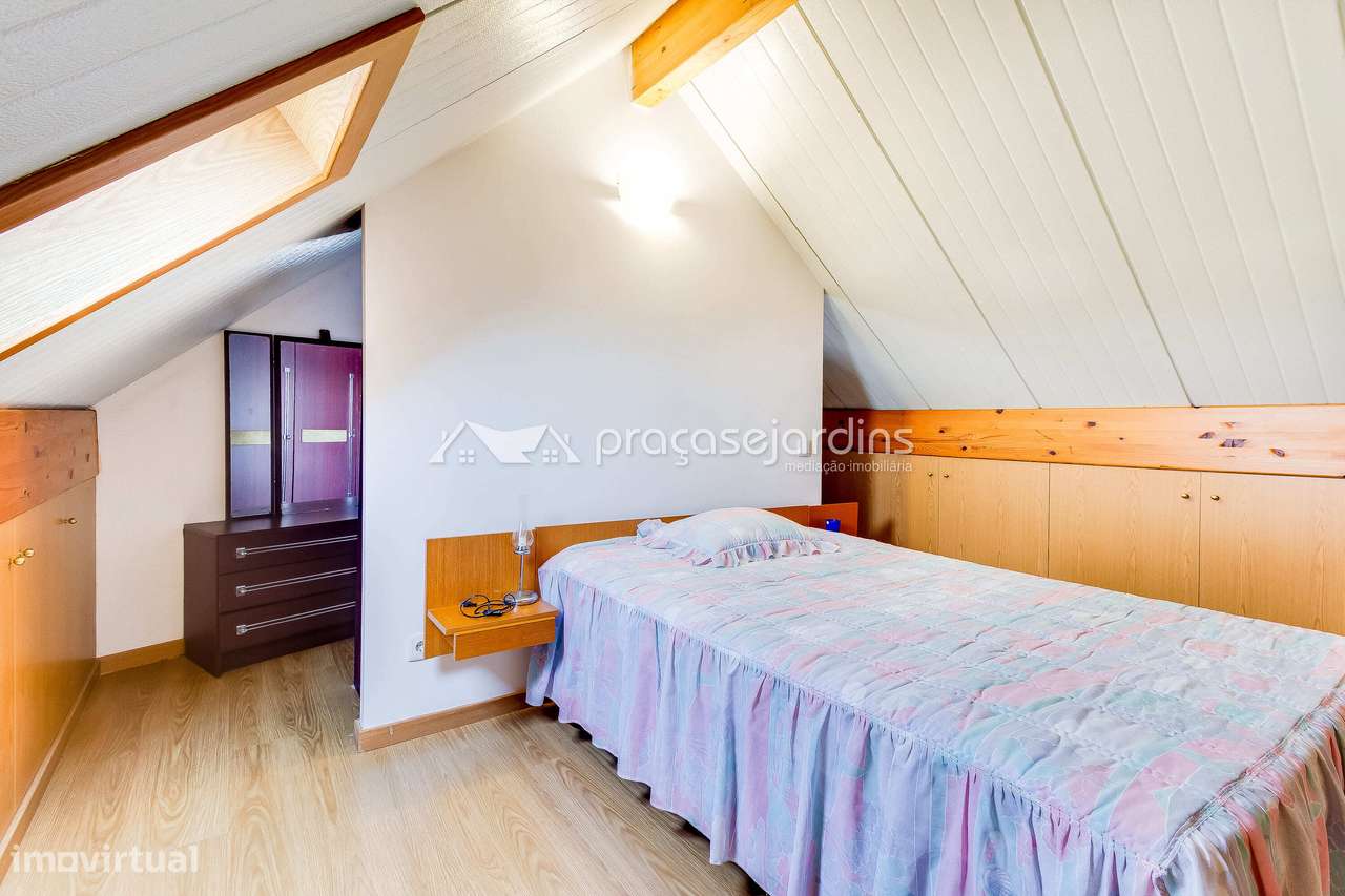 Moradia Unifamiliar de traça rústica-38