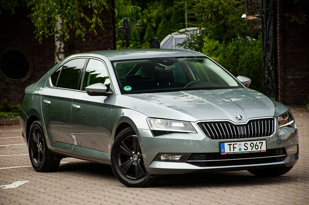 Skoda Superb III (2015-2023) 2.0 TDI Ambition DSG 2017