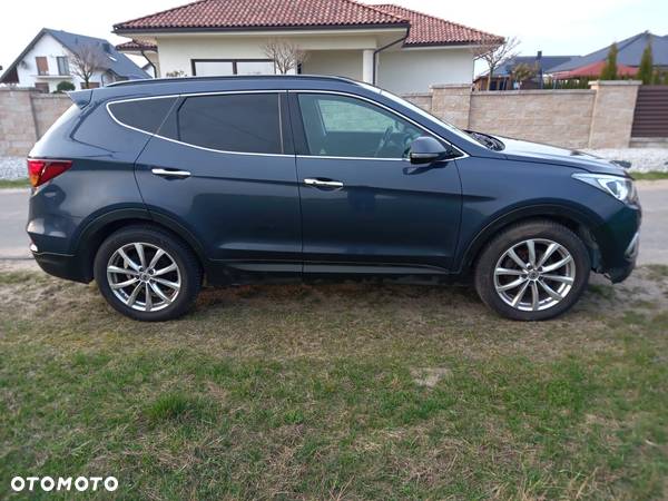 Hyundai Santa Fe 2.2 CRDi 4WD Automatik SEVEN Style - 3