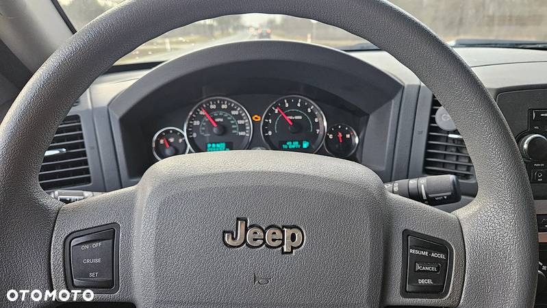 Jeep Grand Cherokee Gr 3.7 V6 - 13