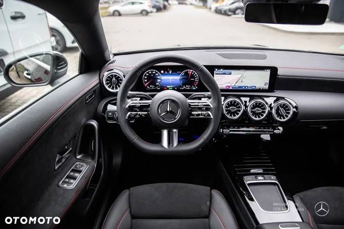 Mercedes-Benz CLA 250 e PHEV AMG Line 8G-DCT - 15