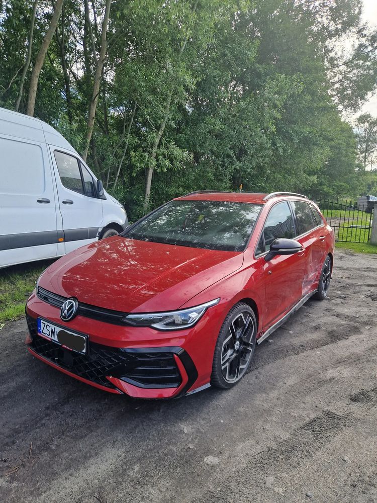 Volkswagen Golf VIII 1.5 eTSI EVO R-Line DSG 2026