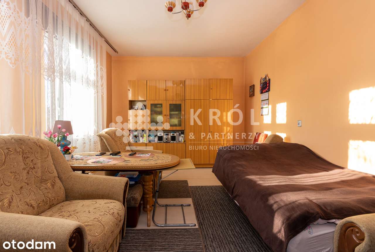 OKAZJA! 4 pokojowe mieszkanie do aranżacji w Śródmieściu!-1