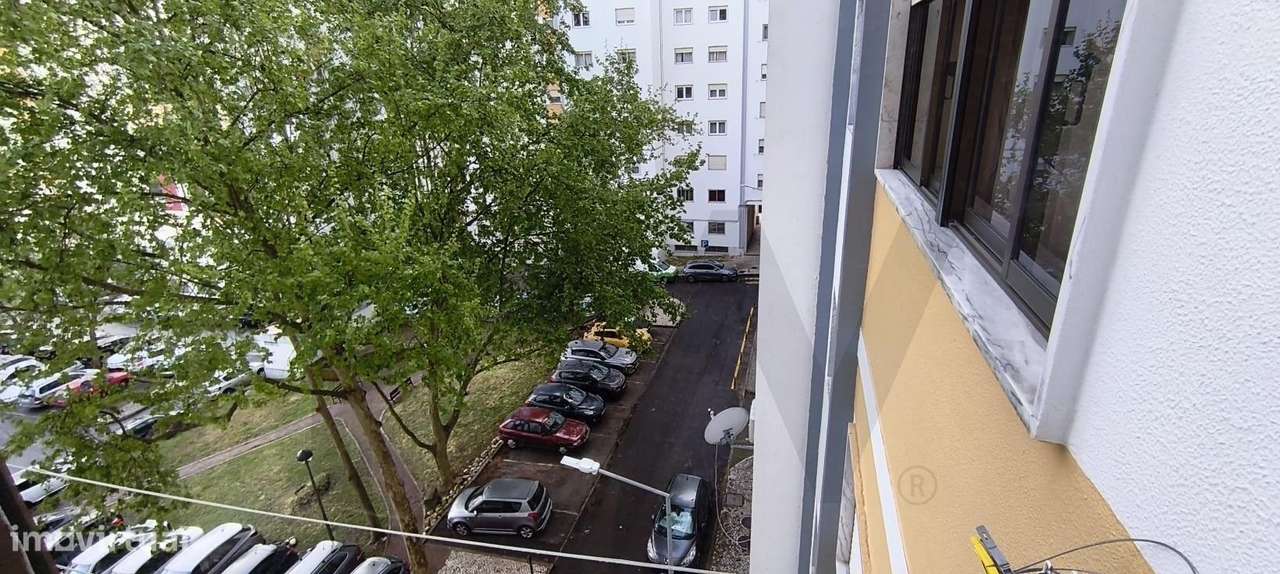 T2  na Praceta Cristóvão Falcão, em Massamá, concelho de Sintra-37