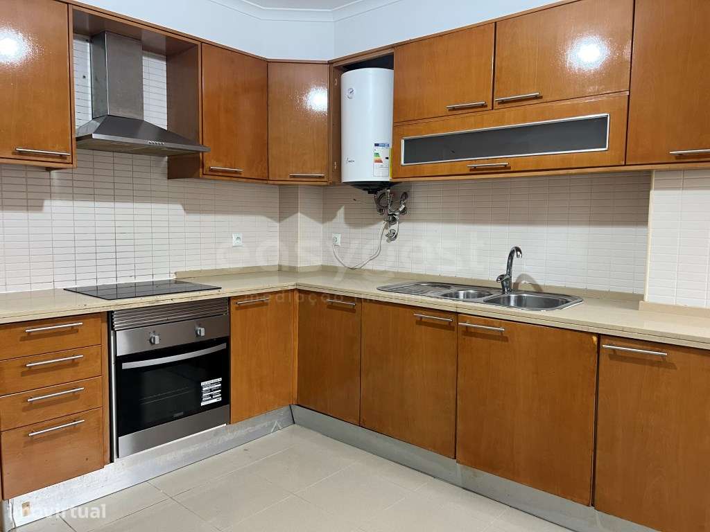 Apartamento T3, com suite 3 varandas e arrecadação - Grande imagem: 4/31