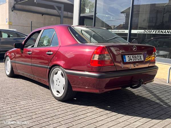 Mercedes-Benz C 250 - 25