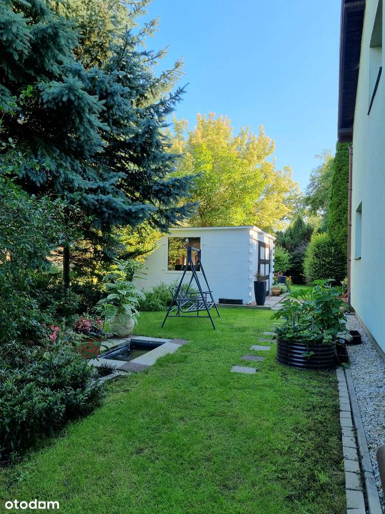 Atrakcyjny dom z ogrodem zimowym - Pełny obrazek: 5/19