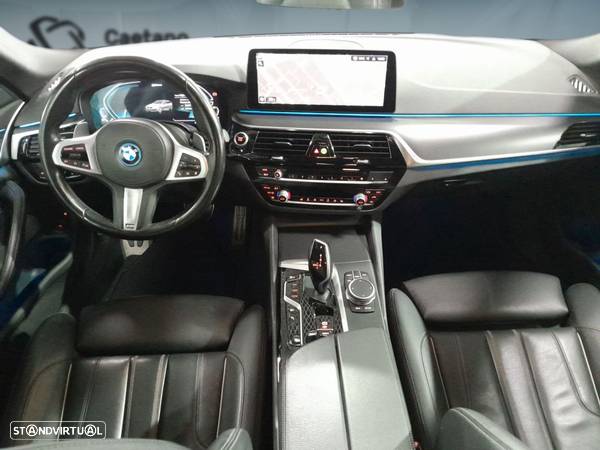 BMW 530 e Pack M - 10