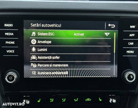 Skoda Octavia Combi Diesel 1.6 TDI DSG Style - 19