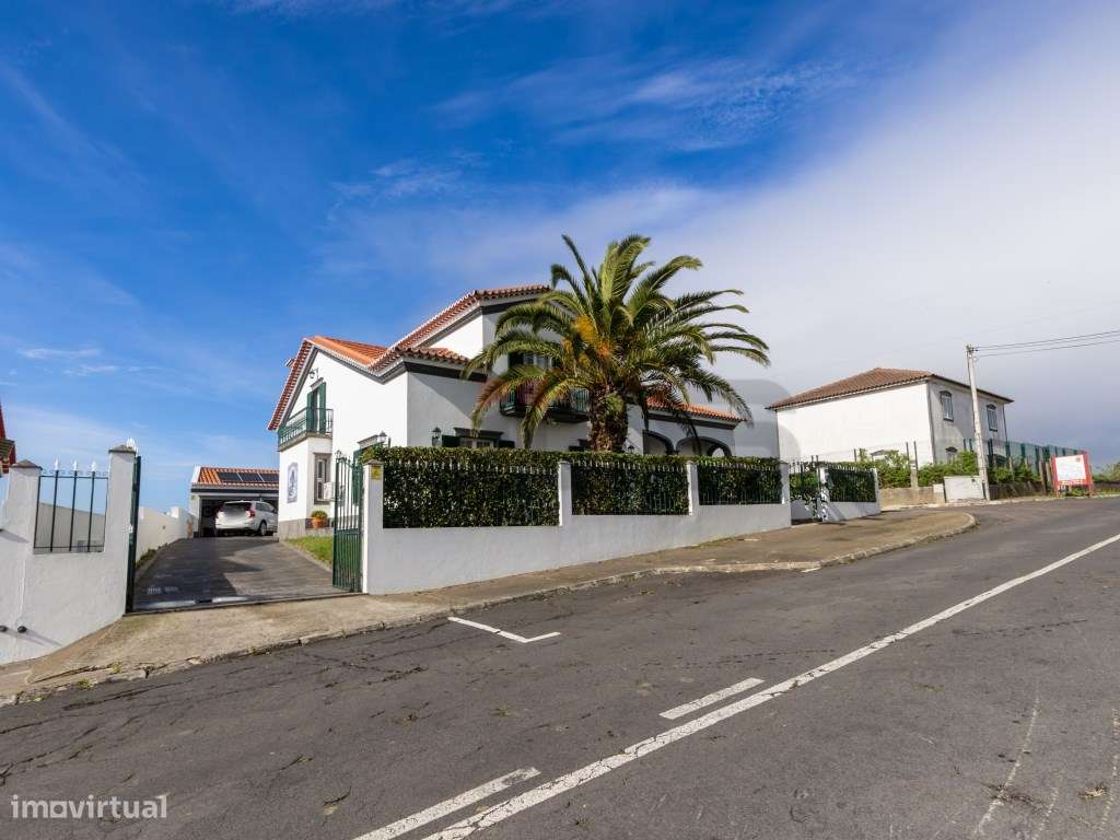 Moradia V5, Ponta Delgada , Ilha de São Miguel - Grande imagem: 3/53
