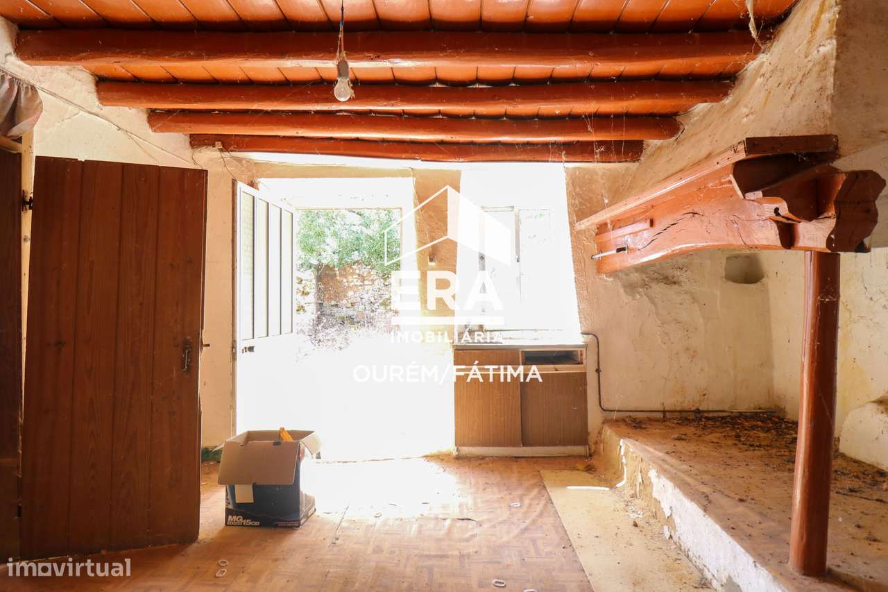 Moradia T2 São Mamede, Batalha - Grande imagem: 5/13