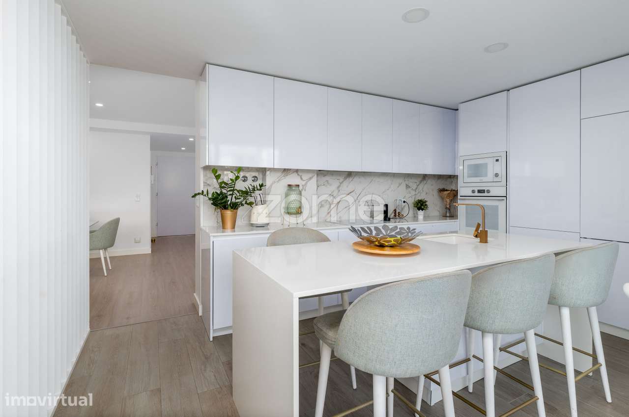 Moradia T4 Bª São Sebastião - Famões-12