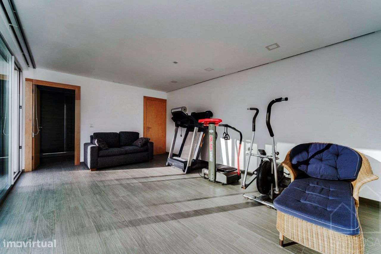 V.N.Gaia - Fantástica V4 (4 suites) c/430m2, piscina - Lote c/1370m2-55