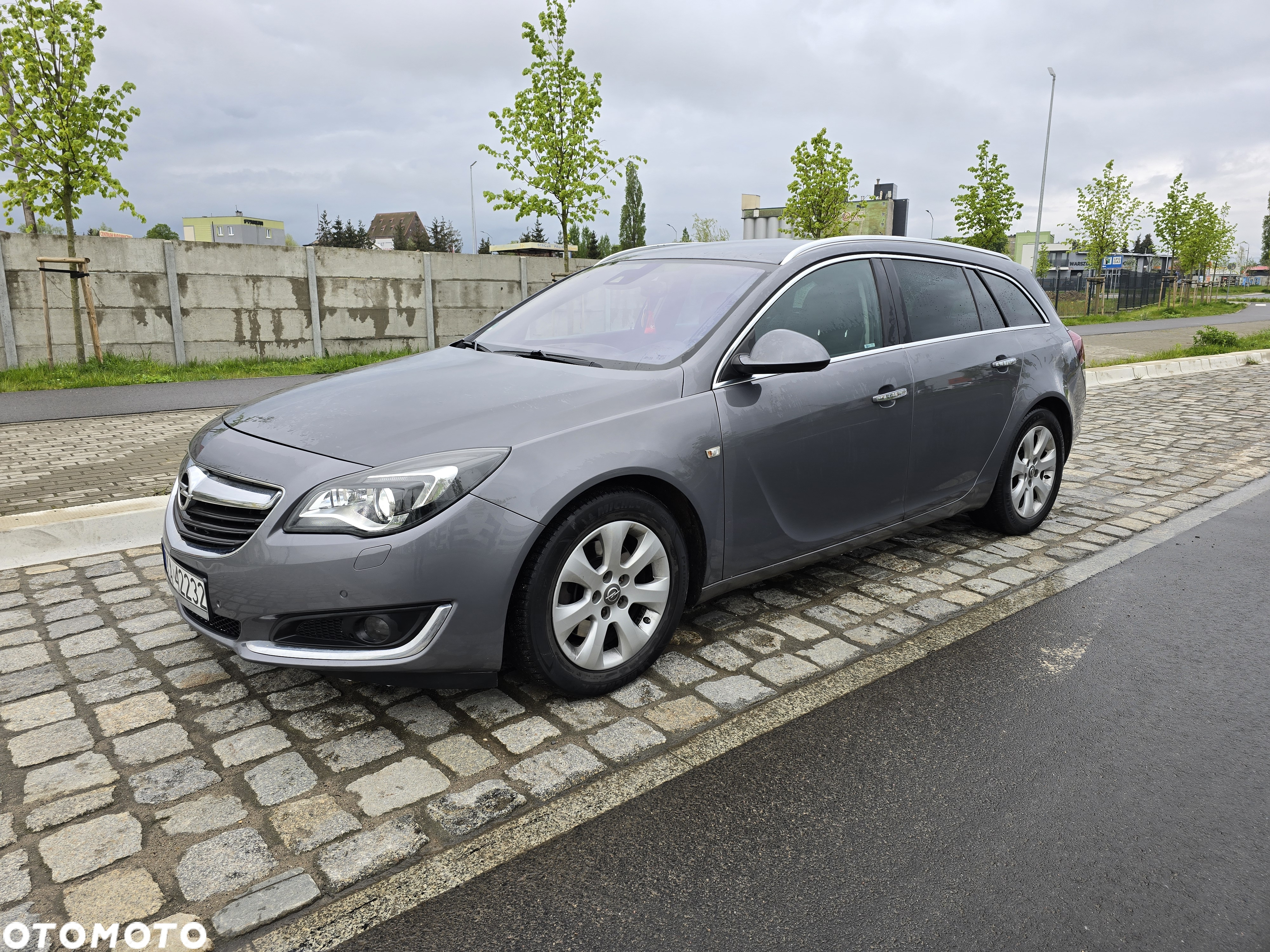 Opel Insignia Sports Tourer 2.0 Diesel Ultimate Exclusive - 3