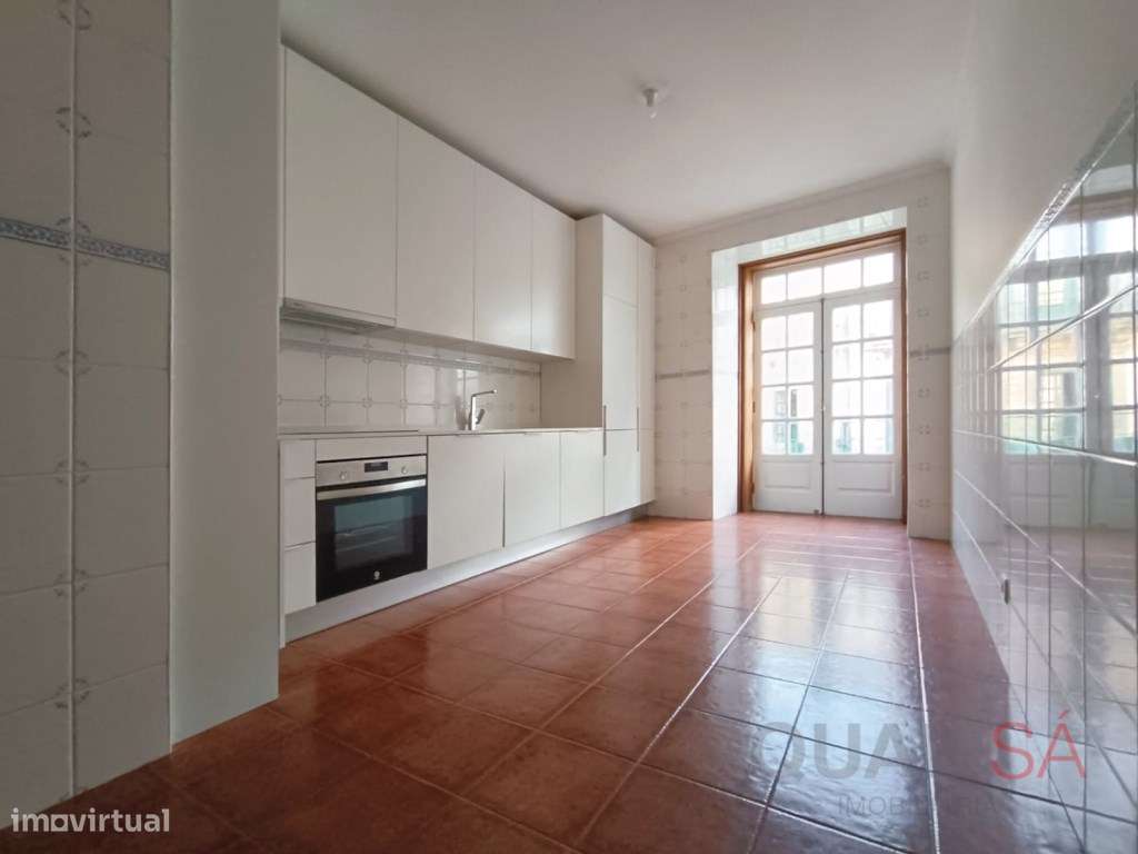 Apartamento T1 equipado no centro histórico do Porto na zona da Sé ... - Grande imagem: 2/27