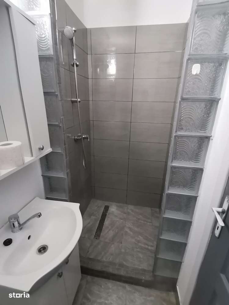 VAND ap.1 camera la casa,pretabil regim hotelier,zona Ultracentrala-5