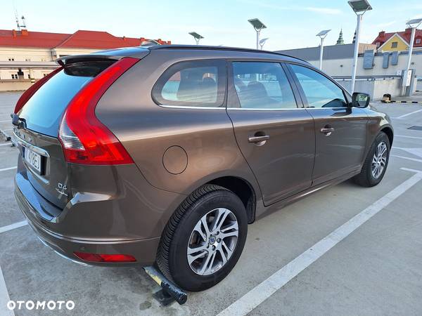 Volvo XC 60 D4 Drive-E Momentum - 9