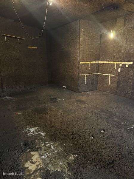 Vendo Garagem Monte Abraão - Grande imagem: 4/7