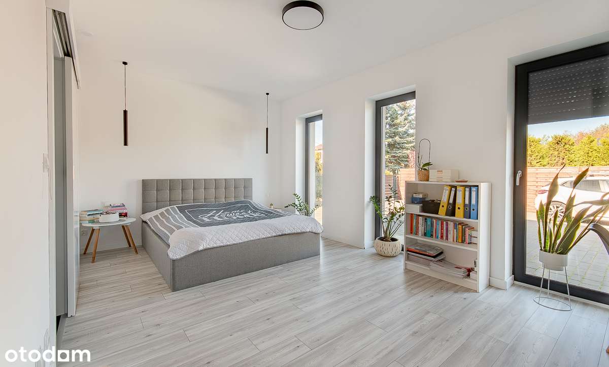 5 pokoi!  Przestronny dom parterowy + poddasze, fotowoltaika, garaż-13