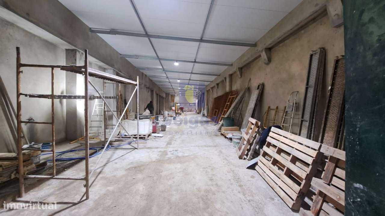 Armazém para Venda na Baixa da Banheira - Grande imagem: 3/13