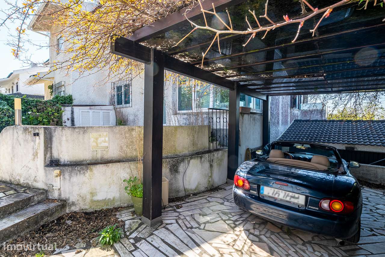 Moradia Geminada T4 em Queijas, Oeiras com Jardim Privativo-35
