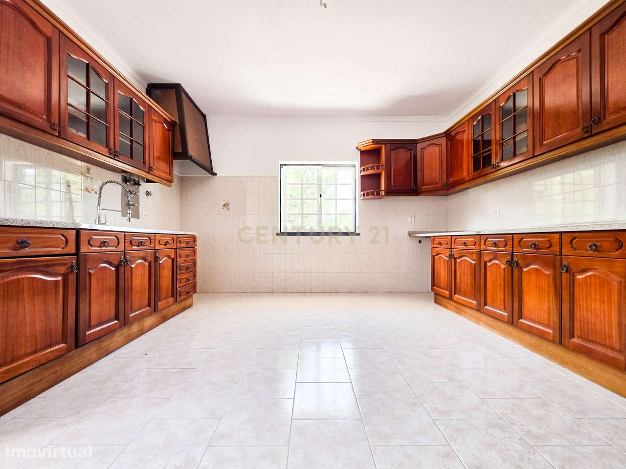 Moradia T3 + Loja em Fernão Ferro, Seixal - Oportunidade Única!-24