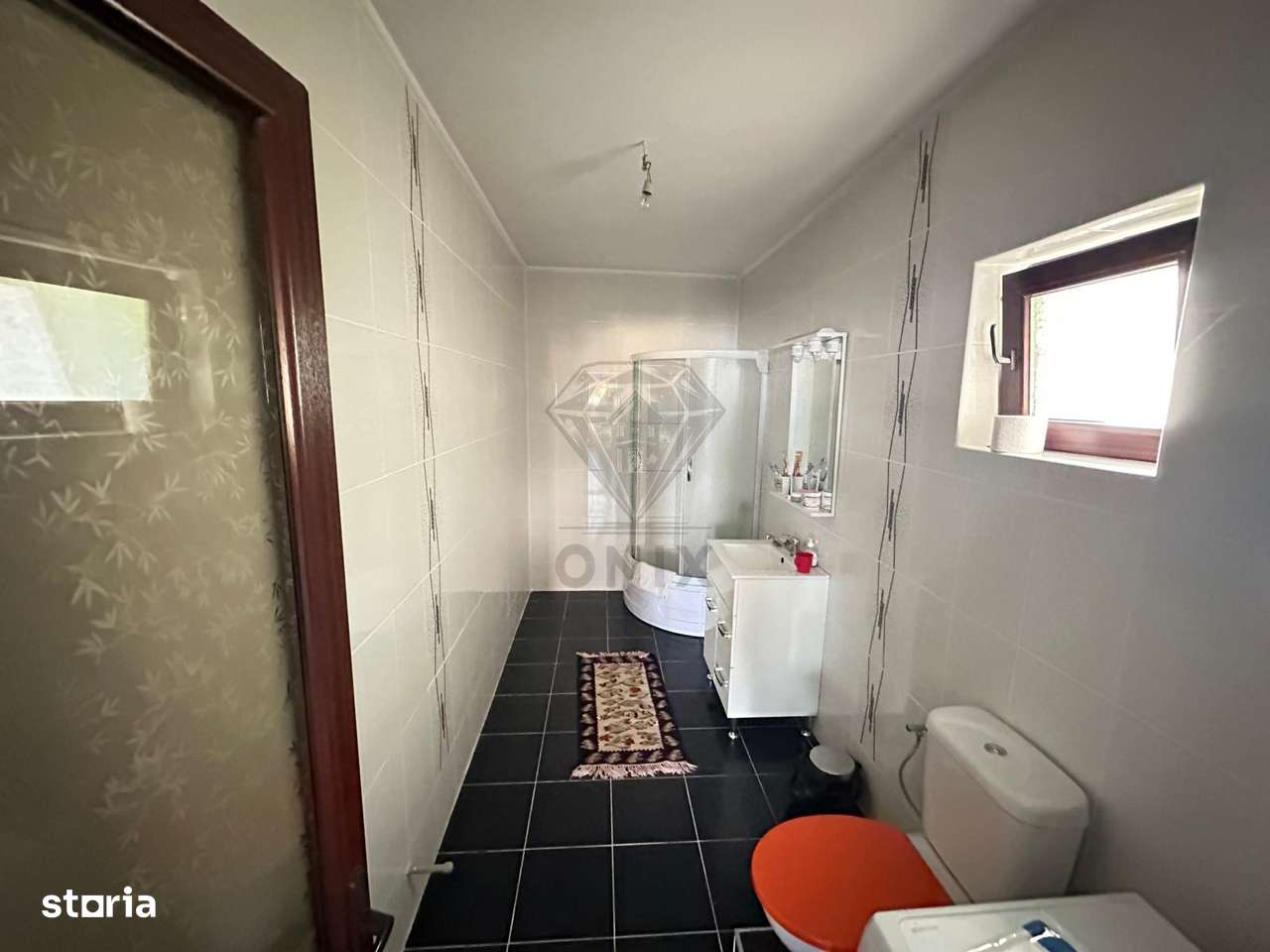 CASA ROMANESTI  5 CAMERE-4