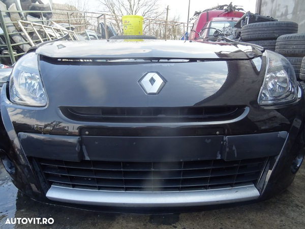 Vand Fata Completa Renault Clio 3 Facelift din 2011 volan pe stanga - 2