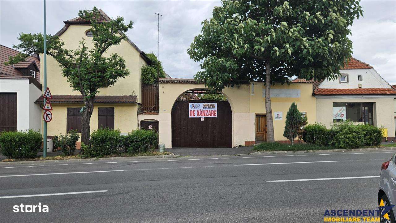 FILM&3D! Casa arhitectura flexibila:2 unitati,500mp teren,locuri parca - Imagine principală: 2/20