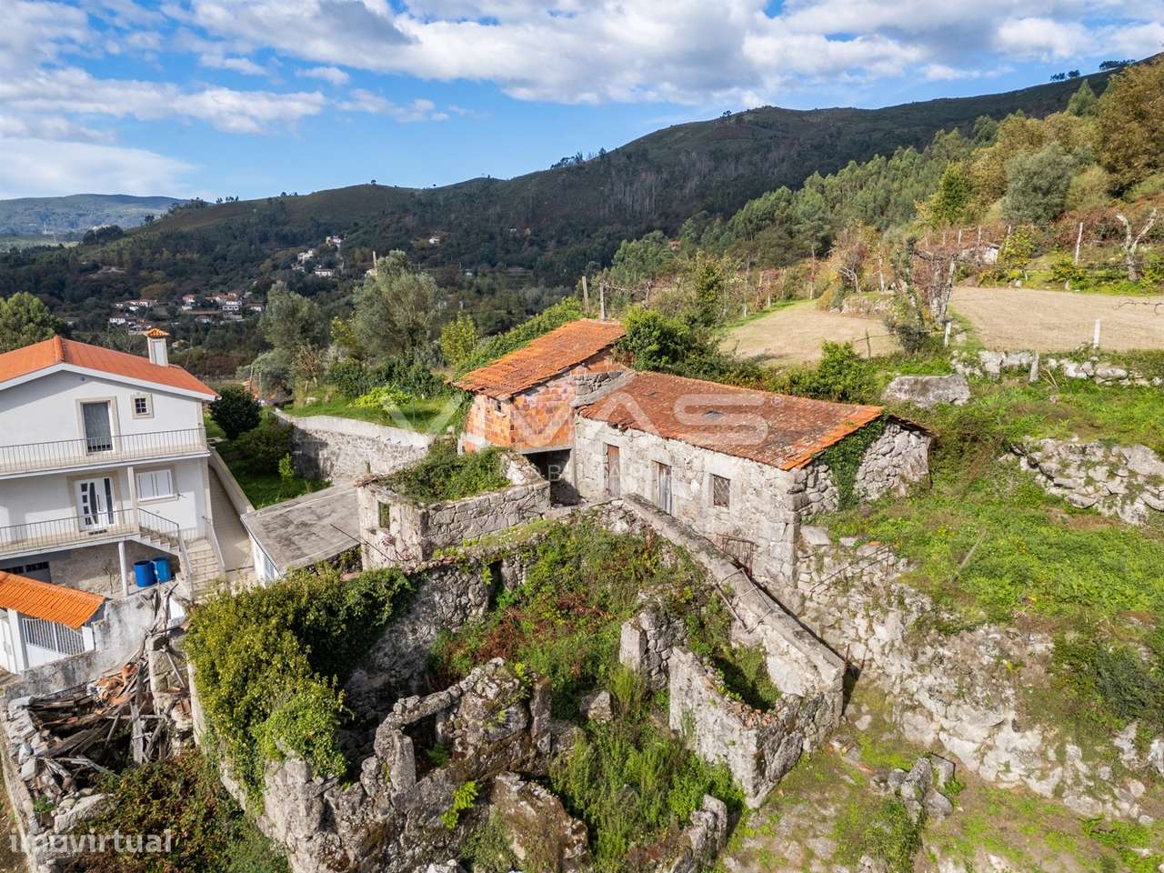 Moradia para Restaurar T0 Venda em Sande, Vilarinho, Barros e Gomide,V - Grande imagem: 3/15