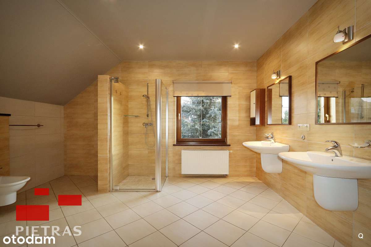 Komorniki, ul. Lipowa, dom z ogrodem-17