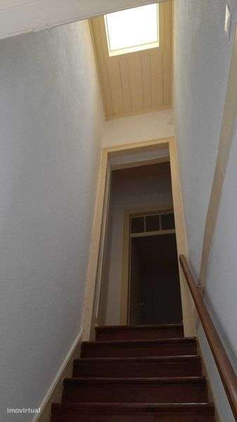 Moradia T7 com jardim e garagem - Grande imagem: 5/12