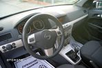 Opel Astra 1.6 Innovation - 17