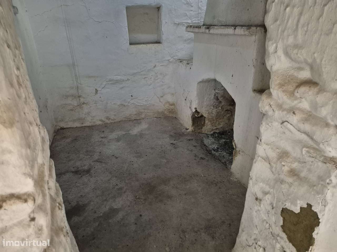 Moradia terrea com logradouro na Aldeia dos Fernandes.RESERVADO - Grande imagem: 5/12