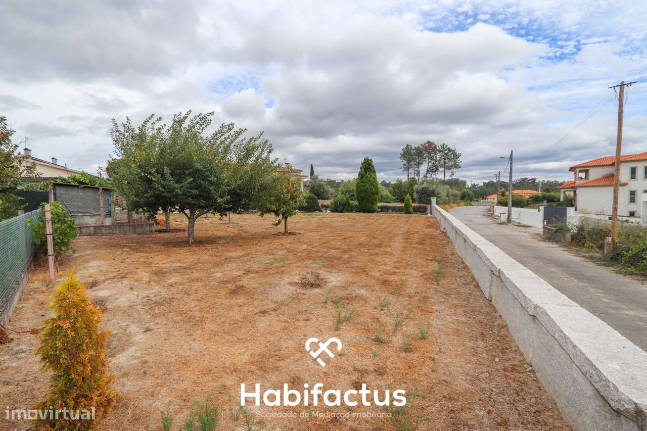 Moradia V4 Isolada com Jardim e Vista Panorâmica – Em Couto de Cima- V-26