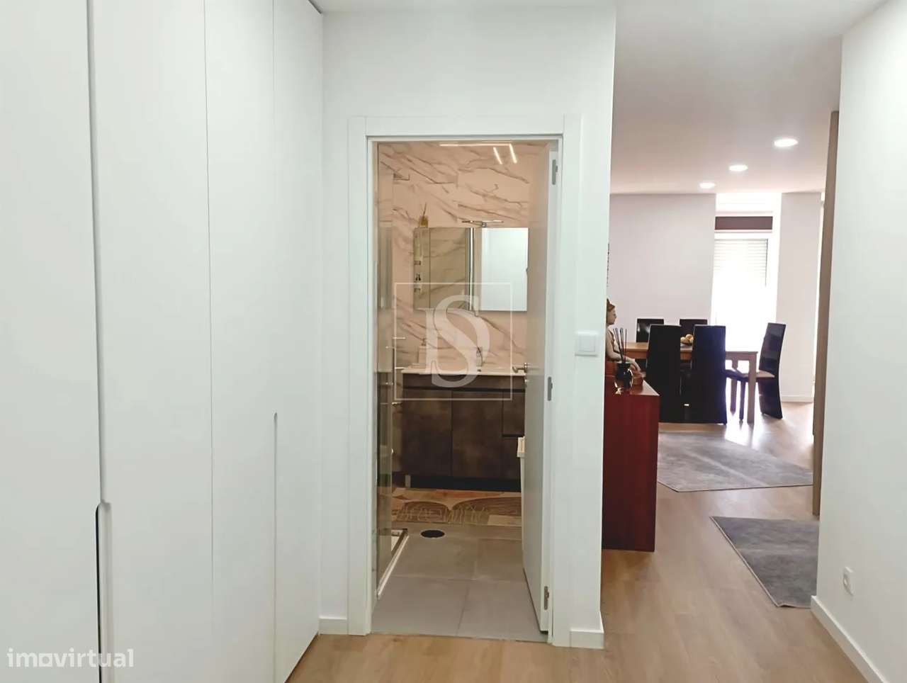 Apartamento T3, renovado, em Matosinhos-5
