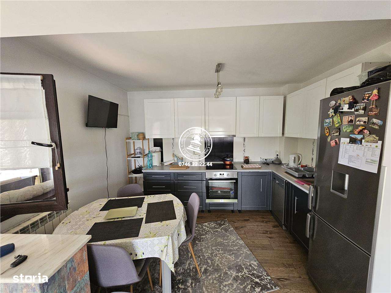 Casa in Aroneanu cu teren 571 mp cocheta cu priveliste spre lac - Imagine principală: 3/5