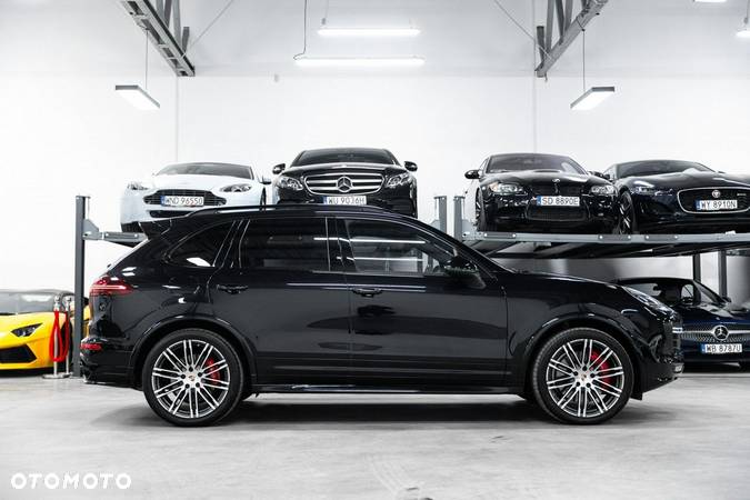 Porsche Cayenne - 9