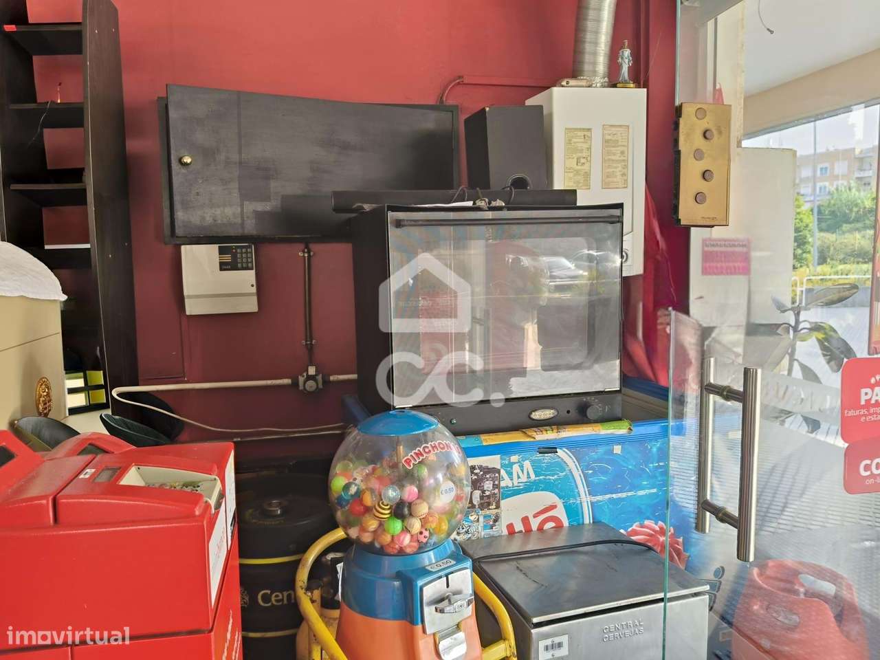 Espaço Comercial em Funcionamento com Cafetaria e Payshop – Águas Sant - Grande imagem: 4/30