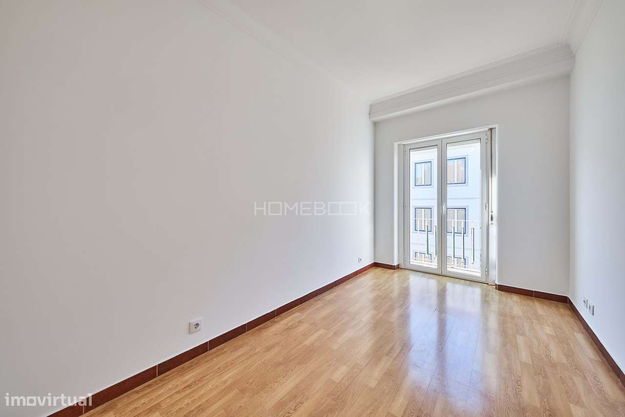 T2 Rua Penha França - varanda - Grande imagem: 3/19