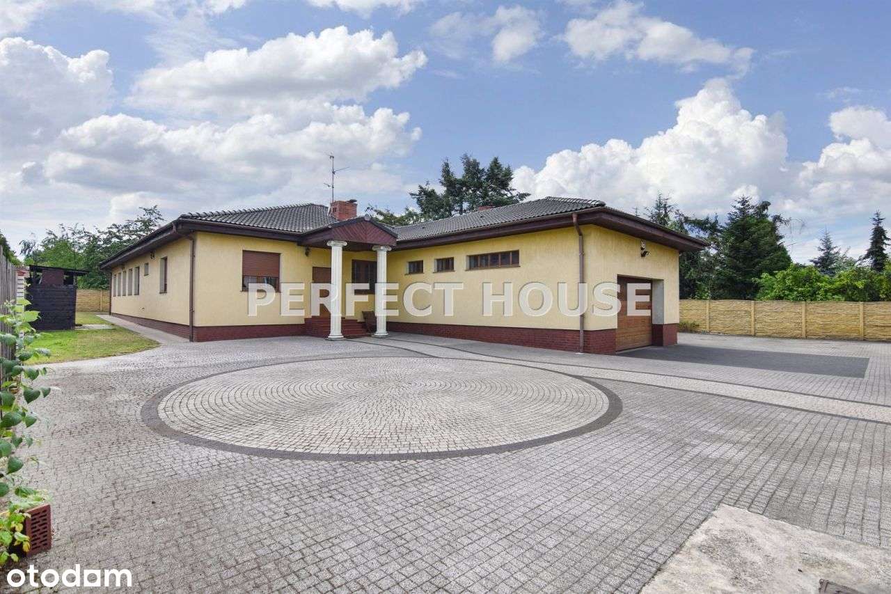 Połowa domu na działce 604 m2