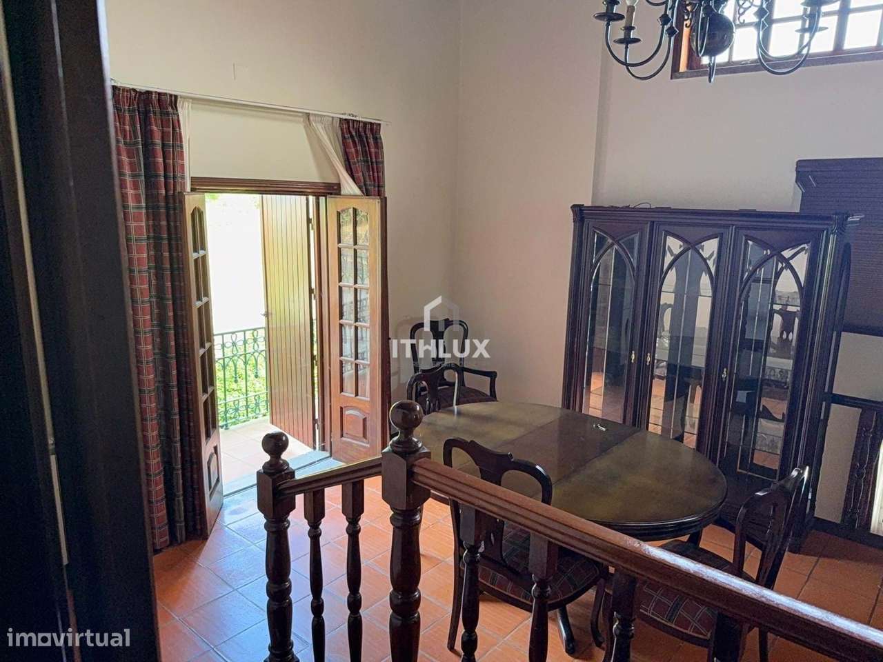 Moradia T5 com jardim espetacular em Esposende-8