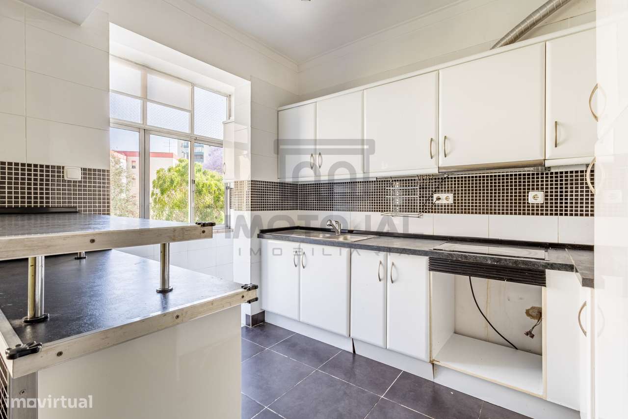 Apartamento T3 com 2 casas de banho - Loures-7