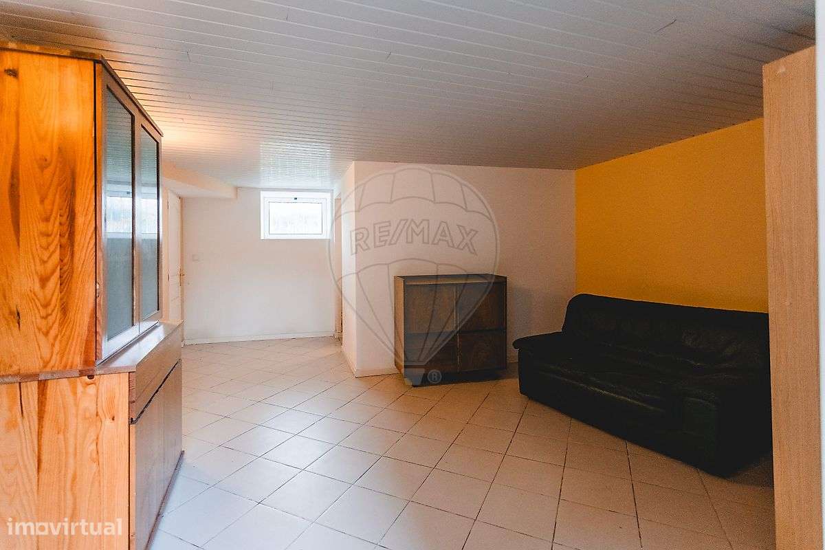 Moradia T2 para venda-8