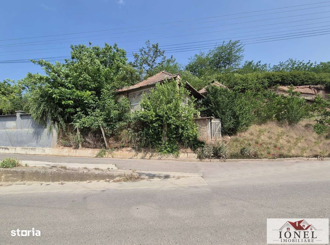 Vanzare casa in  Alba Iulia-Paclisa - Imagine principală: 2/8