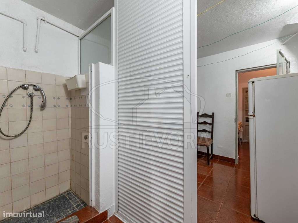 Moradia Unifamiliar T4 no Centro Histórico da Cidade - Potencial de...-36